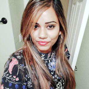 Meet your Posher, Dee